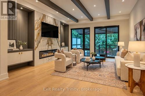 152 Sheldon Avenue, Toronto, ON 