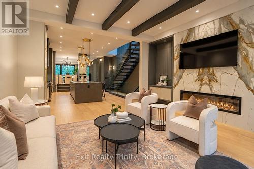 152 Sheldon Avenue, Toronto, ON 