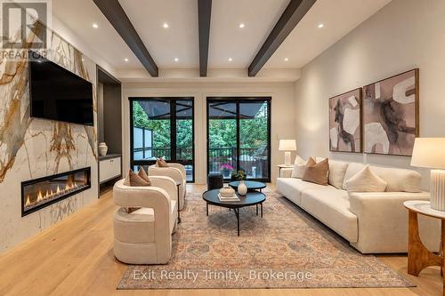 152 Sheldon Avenue, Toronto, ON 