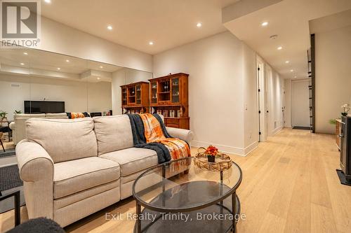 152 Sheldon Avenue, Toronto, ON 