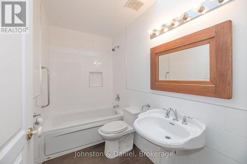 901 Duplex Avenue, Toronto, ON 