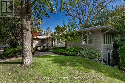 901 Duplex Avenue, Toronto, ON 