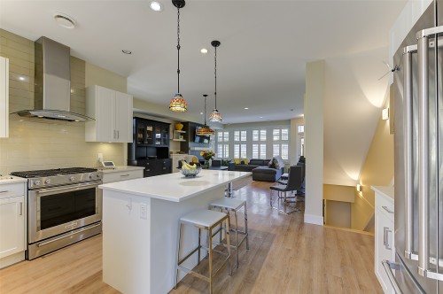 25-1102 Cameron Avenue, Kelowna, BC 