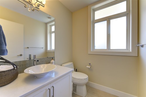 25-1102 Cameron Avenue, Kelowna, BC 