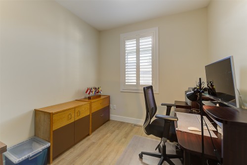 25-1102 Cameron Avenue, Kelowna, BC 