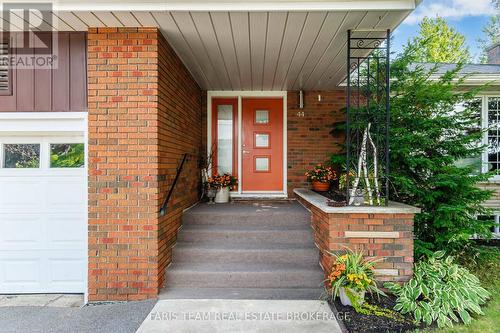 44 Jeffery Street, Penetanguishene, ON 