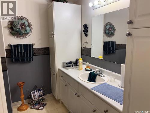 1546 Athabasca Street W, Moose Jaw, SK 