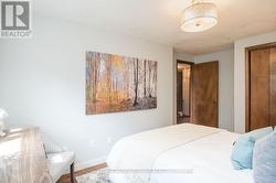Family-friendly bedroom layout - 