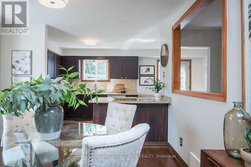 Open kitchen & dining area - 584 Hayward Crescent, Milton, ON 