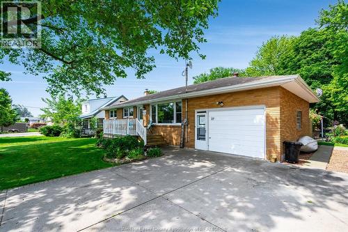 27 Mersea Rd 12, Leamington, ON 