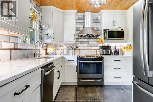 27 Mersea Rd 12, Leamington, ON 