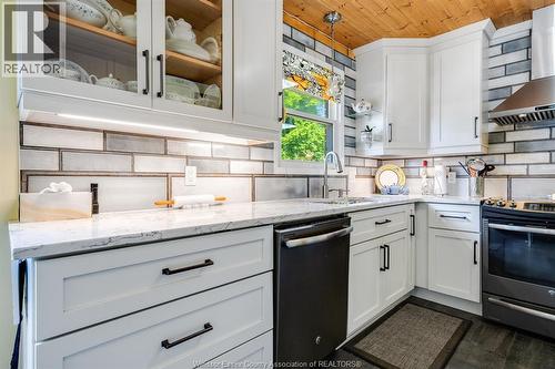 27 Mersea Rd 12, Leamington, ON 