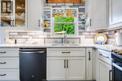27 Mersea Rd 12, Leamington, ON 