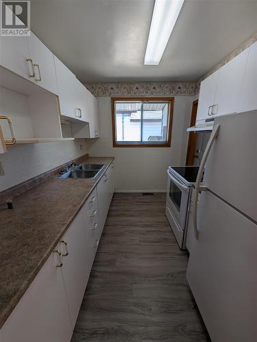15 Magpie Rd, Wawa, ON 