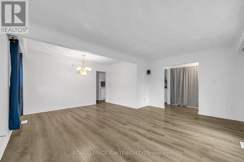 MAIN - 117 CABOT STREET , Oshawa, Ontario L1J 5R8 4