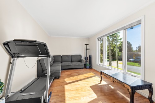 Living Room - 29 Rue Marcel, Saint-Eustache, QC 