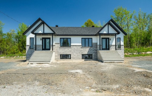 Façade - 403 Rue Sylvestre, Saint-Simon, QC 