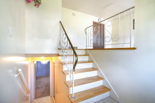 Escalier - 905 Rue Paris, Brossard, QC 
