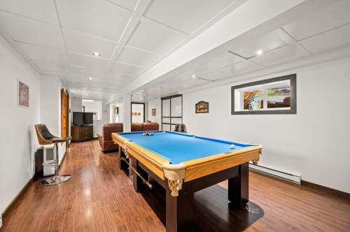 Salle familiale - 7005 Imp. Du Lac-Carré, Sainte-Agathe-Des-Monts, QC 