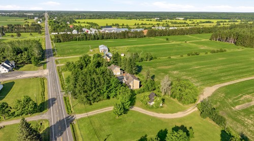 Photo aérienne - 1664 Rue Du Pont, Saint-Lambert-De-Lauzon, QC 
