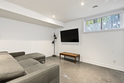 Salle familiale - 768 Rue Gaulin, Saint-Jean-Sur-Richelieu, QC 
