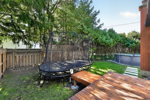 Terrasse - 22 Rue Félix-Leclerc, Sainte-Julie, QC 