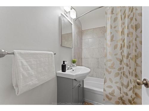 4050 Eden Drive, Windsor, ON 