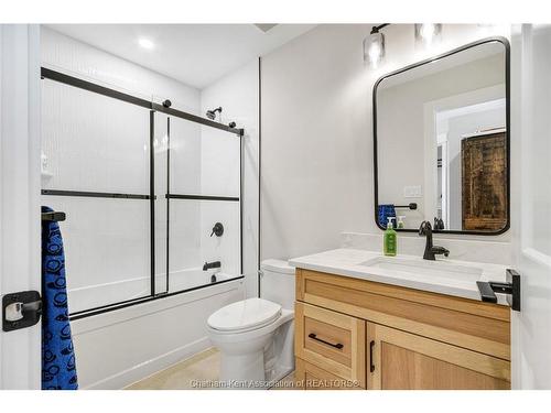 42 Rosewood Crescent, Chatham, ON 