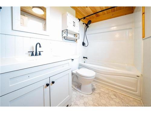 394 Collins Lake Rd, Shemogue, NB 