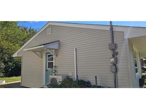209 Dickson Blvd, Moncton, NB 