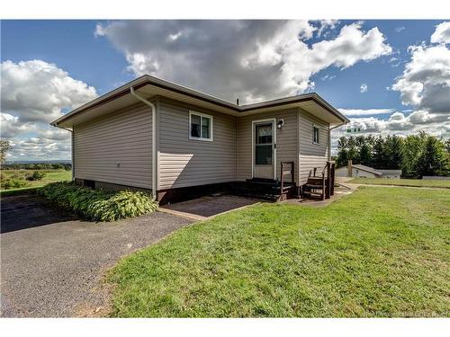 111 Mcgregor Brook Rd, Roachville, NB 
