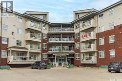 113 106 Armistice WAY Saskatoon, SK S7J 2H4