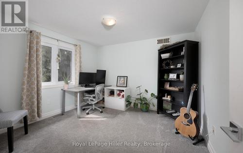 15 Sweetbriar Drive, Kitchener, ON 