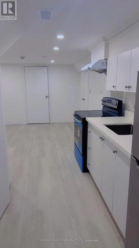 BASEMENT - 22 LINGARDE DRIVE , Toronto, Ontario M1R 1X6 4