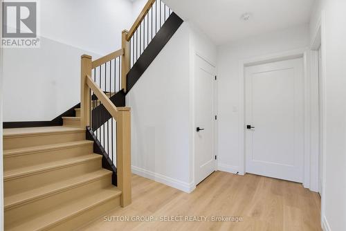 588 Creekview Chase, London North (North R), ON 