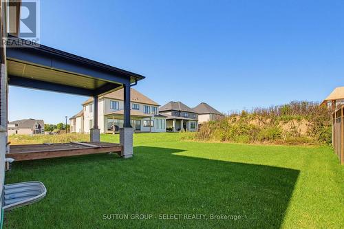 588 Creekview Chase, London North (North R), ON 