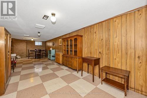 131 Oakridge Boulevard, Ottawa, ON 
