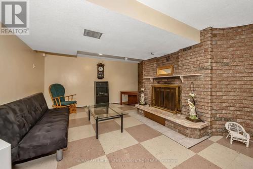 131 Oakridge Boulevard, Ottawa, ON 