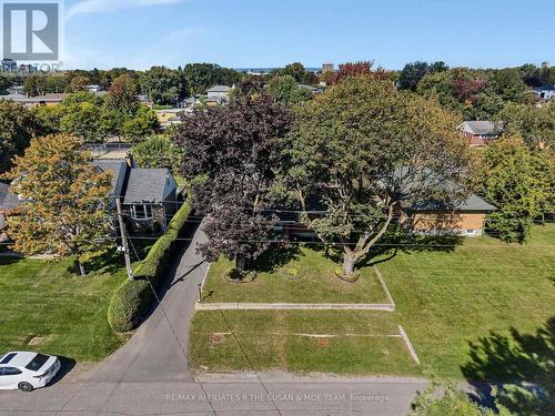 131 Oakridge Boulevard, Ottawa, ON 