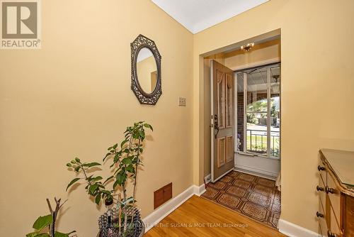 131 Oakridge Boulevard, Ottawa, ON 