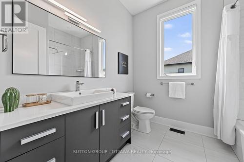 2nd Bath - 7095 Still Meadow Way, Ottawa, ON 