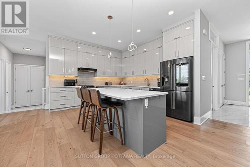 7095 Still Meadow Way, Ottawa, ON 