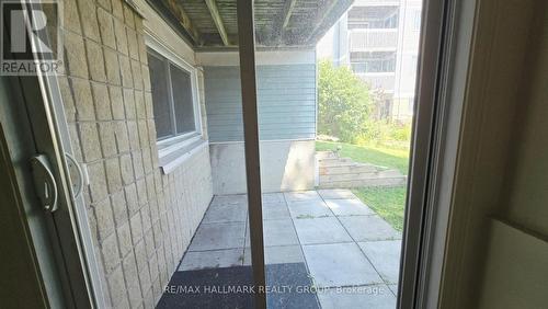 Patio - 101 - 214 Viewmount Drive, Ottawa, ON 