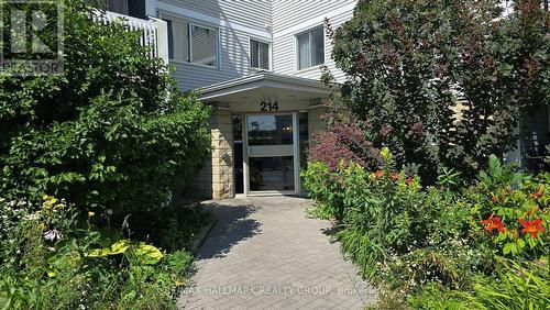 214 Viewmount Building Entrance - 101 - 214 Viewmount Drive, Ottawa, ON 