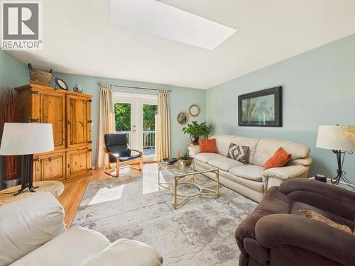 11070 Highway 101, Powell River, BC 