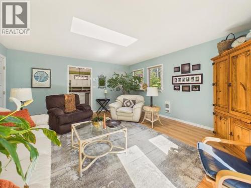 11070 Highway 101, Powell River, BC 