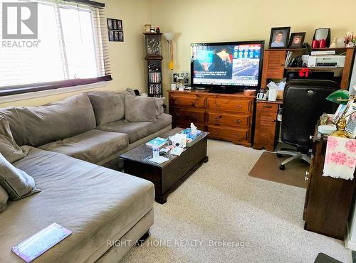 343 Frontenac Avenue, Oshawa, ON 
