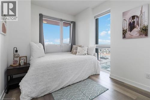 5220 Dundas Street Unit# D422, Burlington, ON 