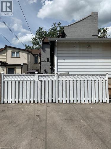 74 WEST Avenue N Unit# 5 , Hamilton, Ontario L8L 5C2 2
