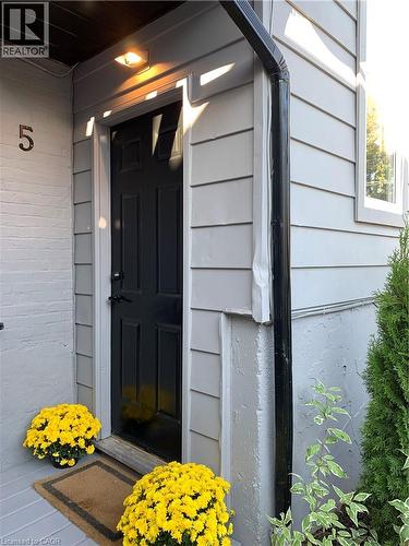 74 WEST Avenue N Unit# 5 , Hamilton, Ontario L8L 5C2 5